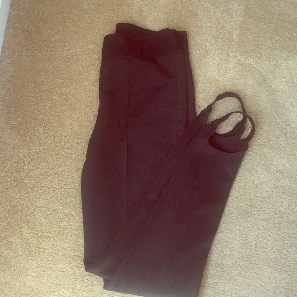 H&M Woman lagging